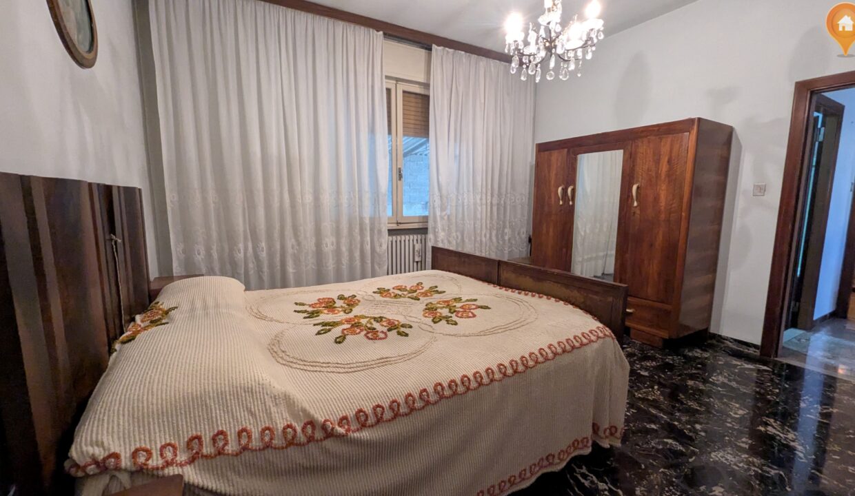 11)CAMERAMATRIMONIALEB3
