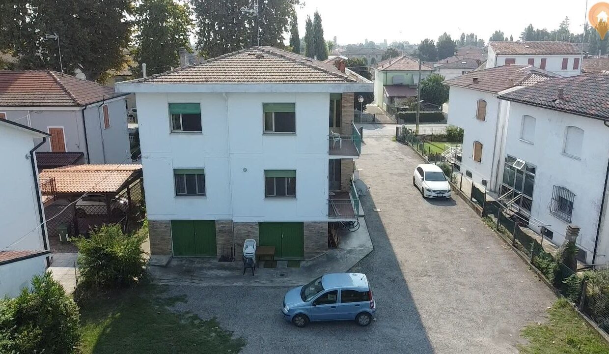 1cDRONE LATO GIARDINO2