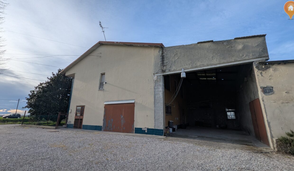 25)LATOINTERNO2