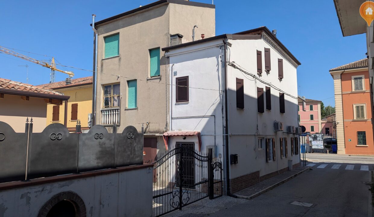 30esterno1