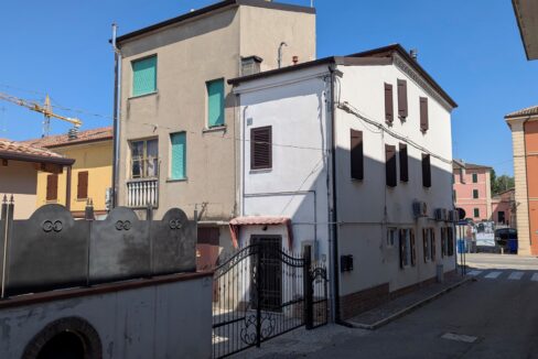 30esterno1